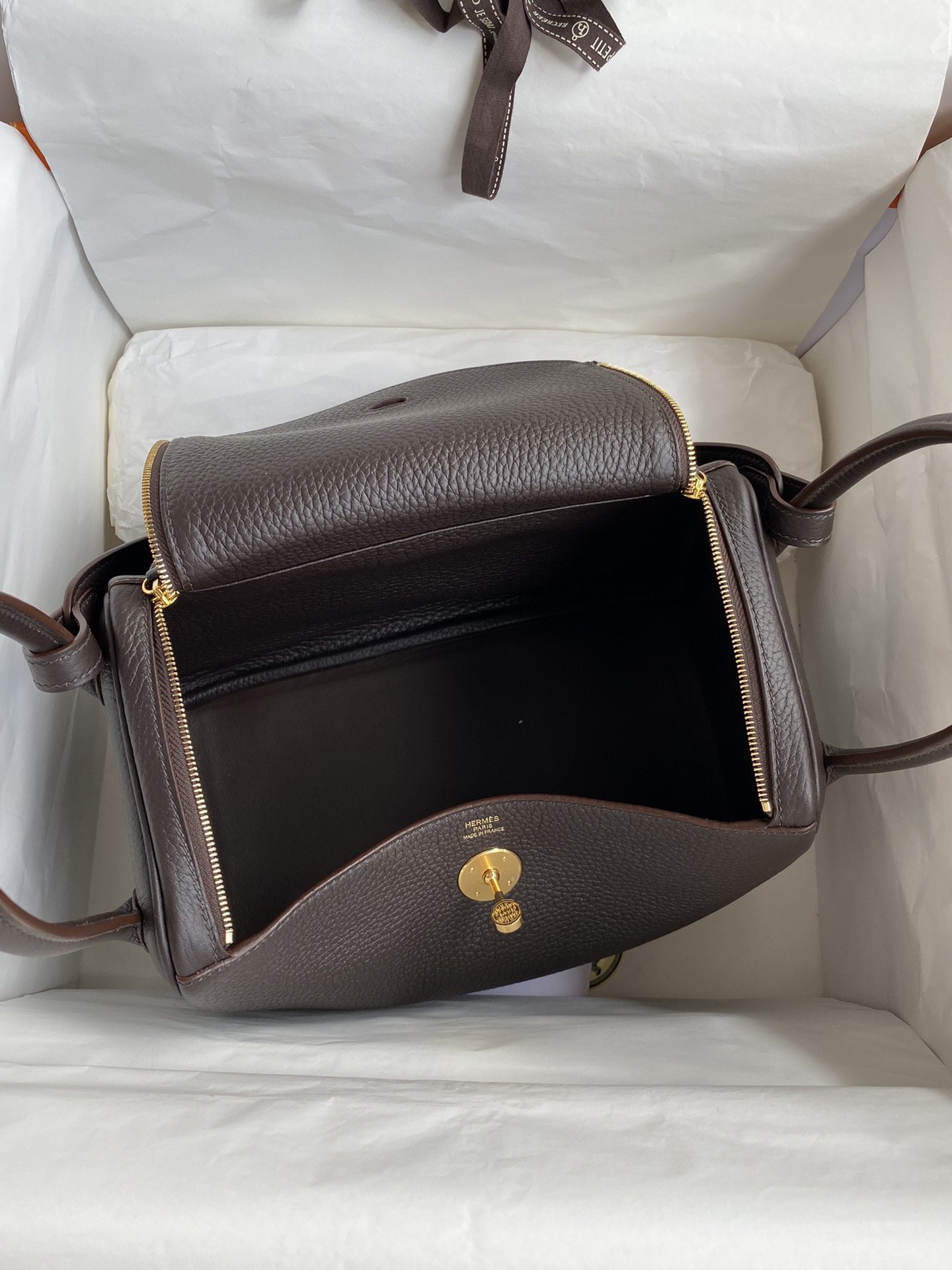 Hermes Lindy 26cm Handbag Shoulder Bag In Dark Caffee Clemence Leather